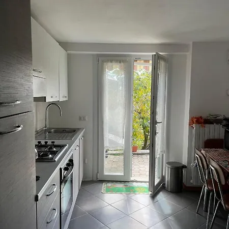 Apartment Cosy Pet Friendly In Italy Portula
