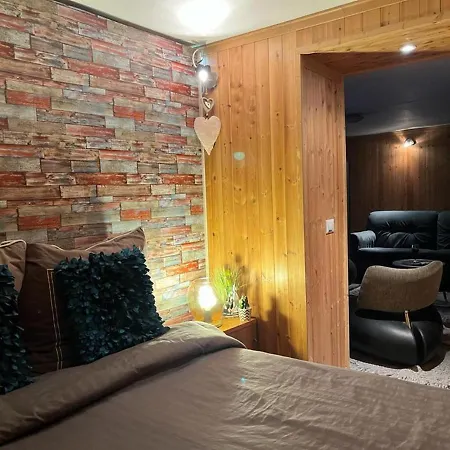 Cosy Pet Friendly In Italy * Portula